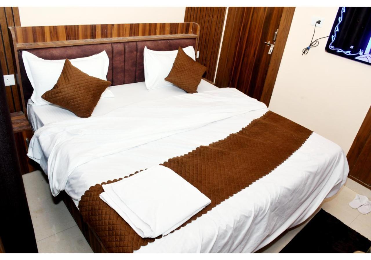 Tirupati Balaji Inn Bageshwar Dham Basari Exterior photo